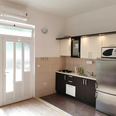 Apartmani Zuzana Baska Voda Exterior photo